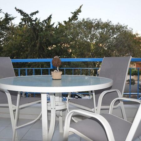 Iris Village Paphos ภายนอก รูปภาพ