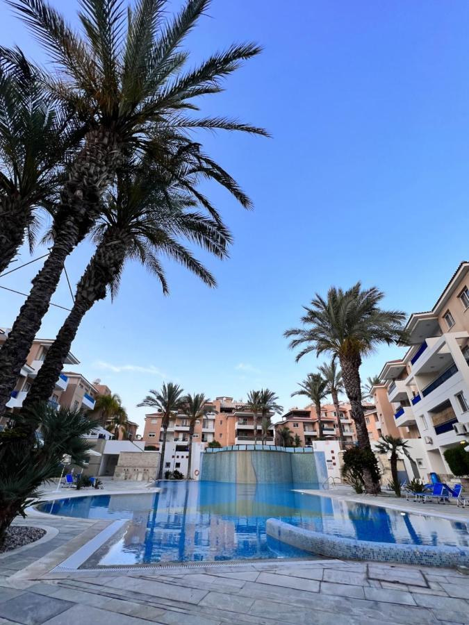 Iris Village Paphos ภายนอก รูปภาพ