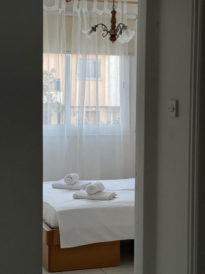 Iris Village Paphos ภายนอก รูปภาพ